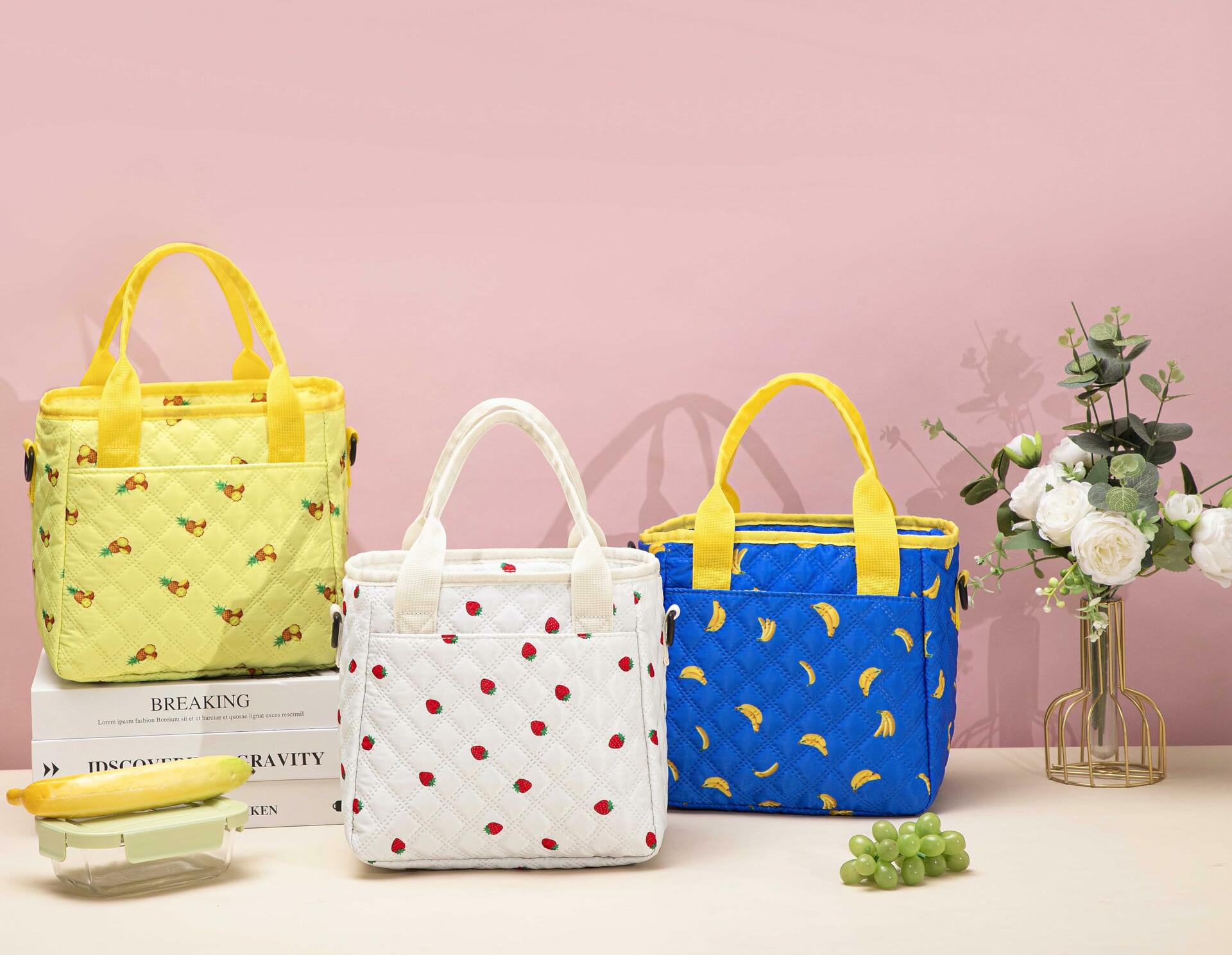 TuErCao Pineapple Insulated Lunch Box Small Portable Lightweight Nylon
