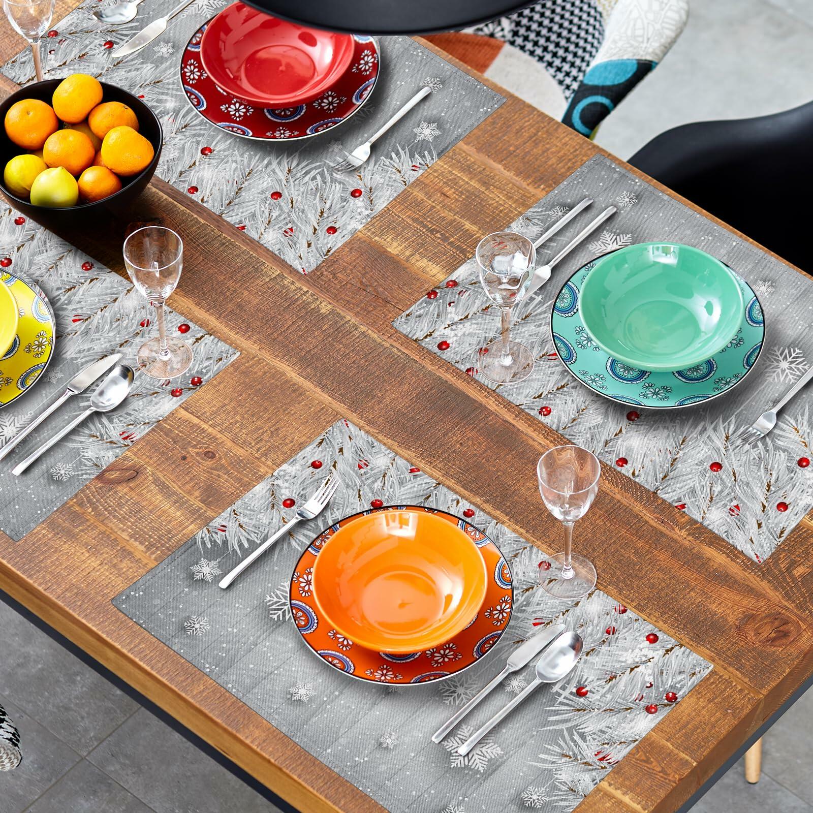 Giwawa Winter Snowflakes Placemats Set of 4 12x18 Silver Red Linen