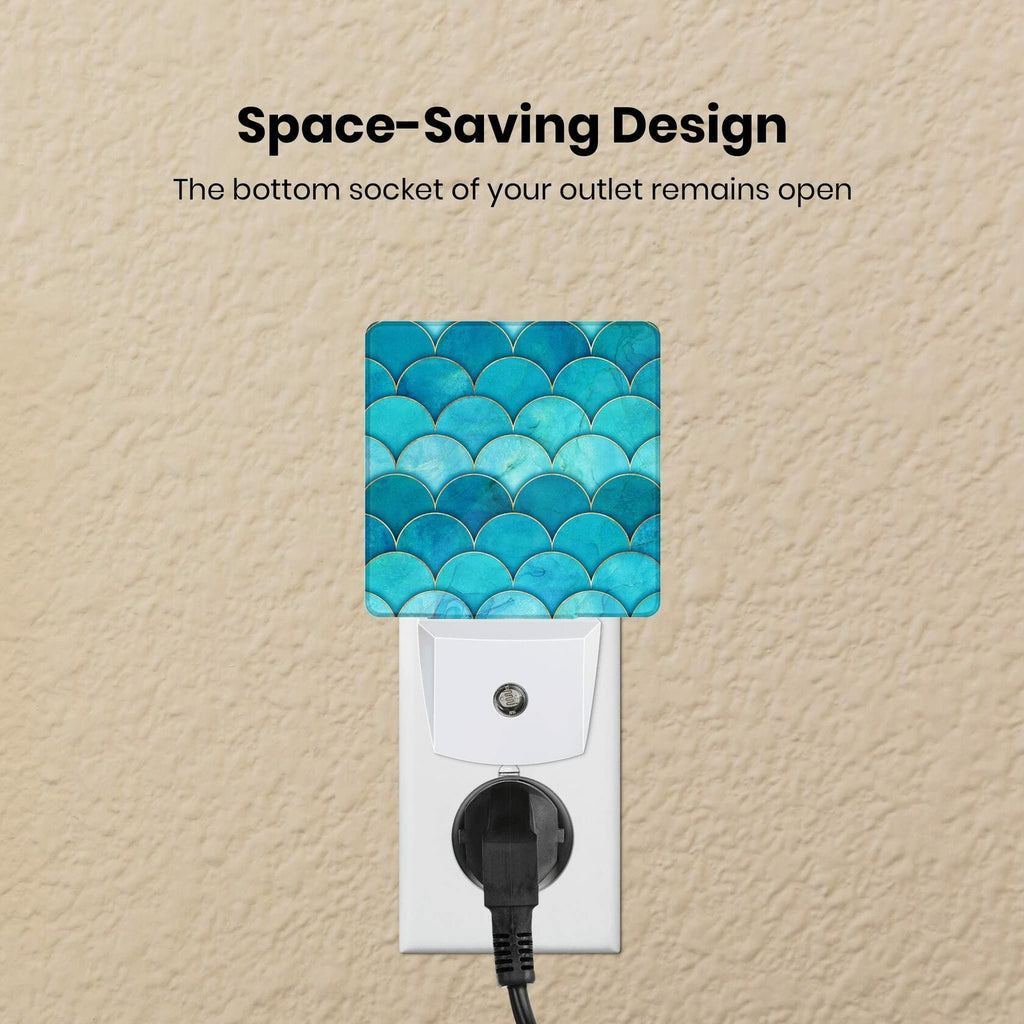 Caifujiqi Night Light Plug-in Dusk to Dawn Sensor White LED Plastic Modern