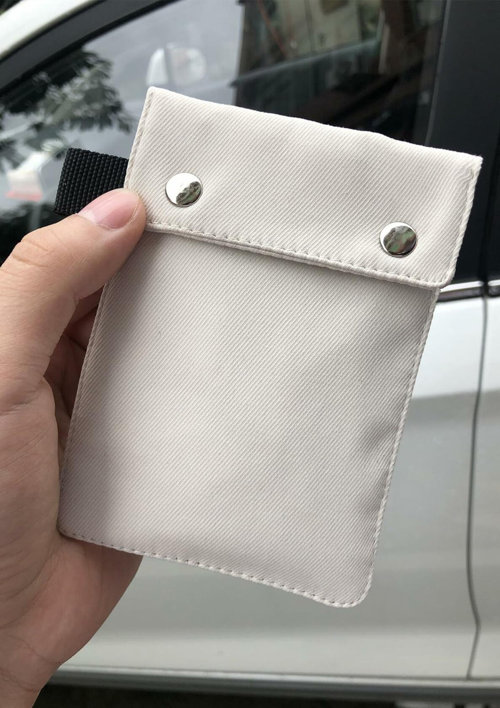 Faraday Bag for Key Fob RFID Signal Blocking Car Key Protector White