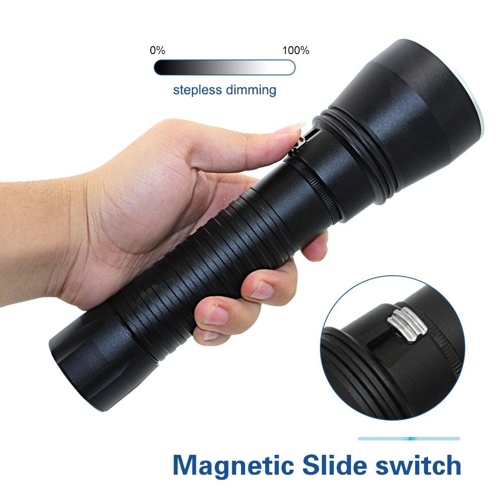 Powerful LED Rechargeable Dive Flashlight Cree Diving Flashlight Underwater Waterproof  High Lumen LED Scuba Diving  Torch Flashlight For Scuba Diving Underwater Torch