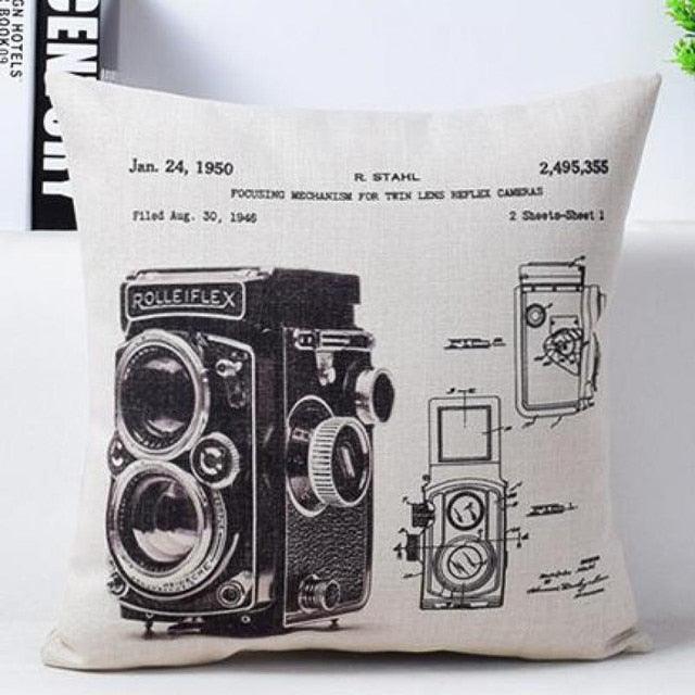 Vintage Style Pillow Covers Camera Newspaper Cushion Cover The Golden Pavilion City Black and Beige Decorative Throw Pillow Old Camera Pillow Cases Cotton Linen Outdoor Indoor Square Cushion Covers for Home Sofa Couch 45X45CM