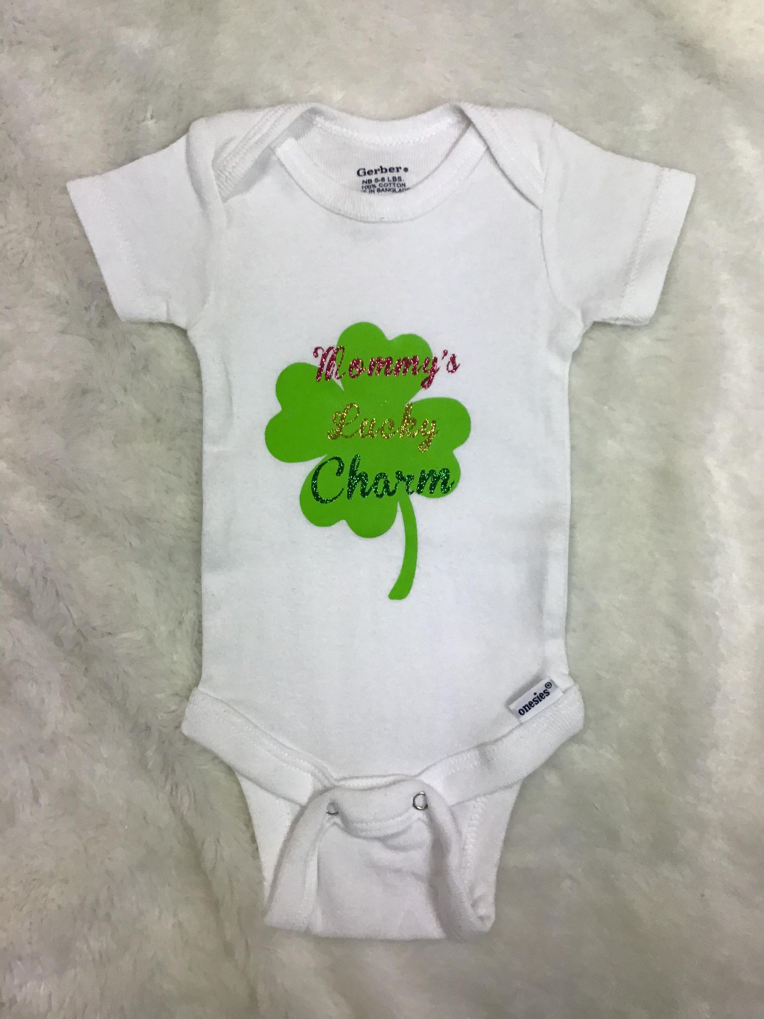 St. Patrick's Day Mommy's Lucky Charm Clover Bodysuit - EveryNest