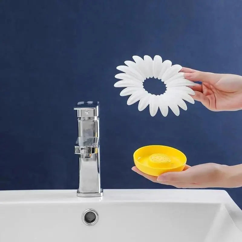 Soap Box Lotus Shape Non-slip Portable Silicone for Water Draining Solid Color Draining Soap Dish Bathroom Accessories otus Flowers Soap Dish with Drain Silicon Soap Holder Non-Slip Flexible Soap Tray for Bathroom Shower
