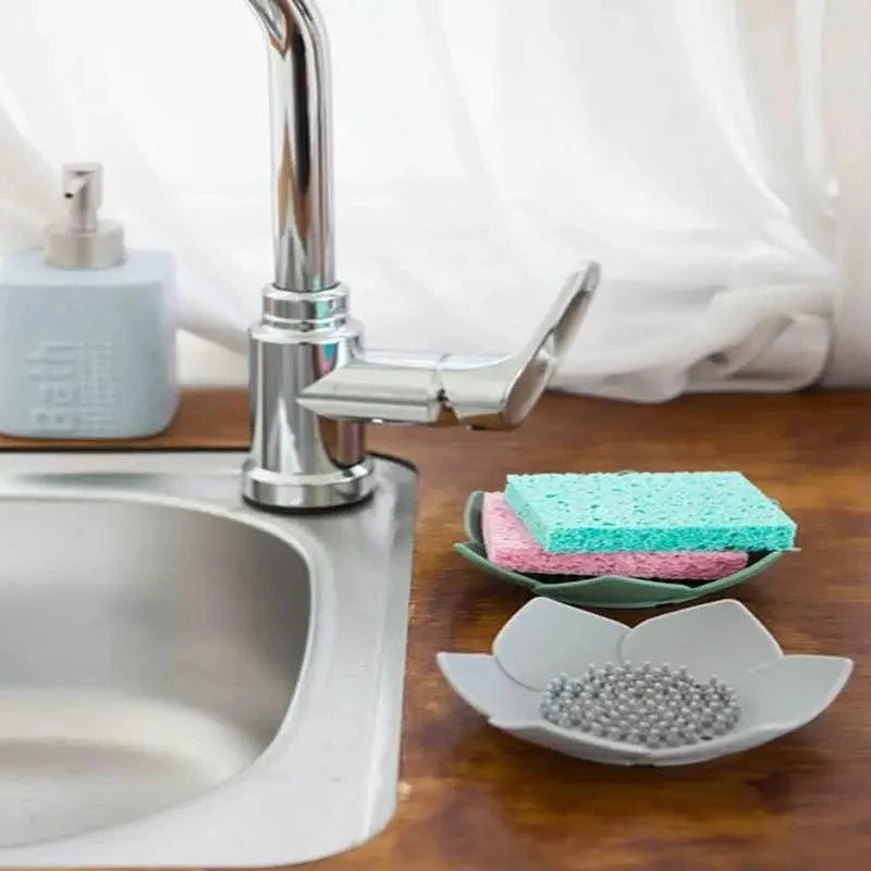 Soap Box Lotus Shape Non-slip Portable Silicone for Water Draining Solid Color Draining Soap Dish Bathroom Accessories otus Flowers Soap Dish with Drain Silicon Soap Holder Non-Slip Flexible Soap Tray for Bathroom Shower