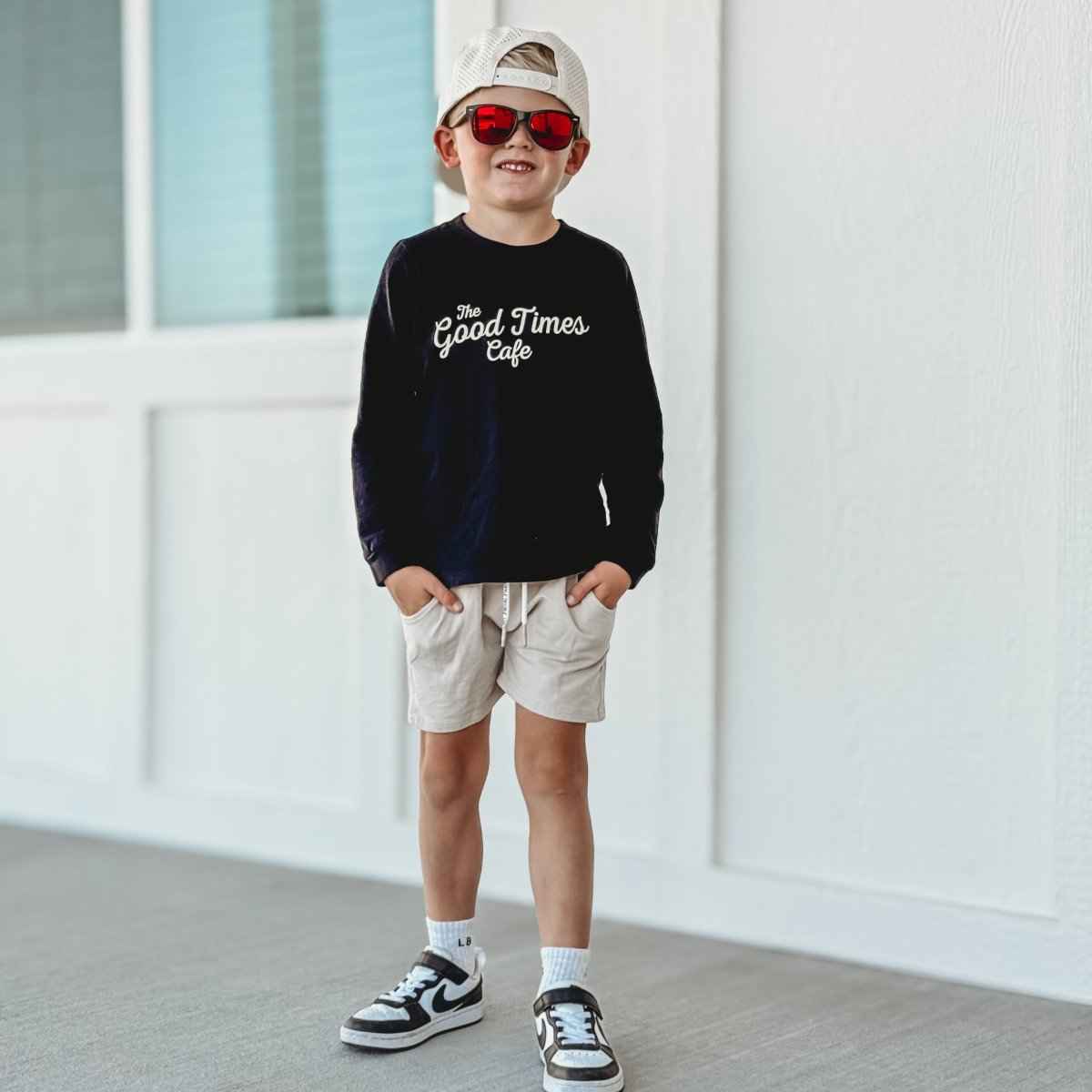 THE GOOD TIMES CAFE LONG SLEEVE - SOLID BLACK