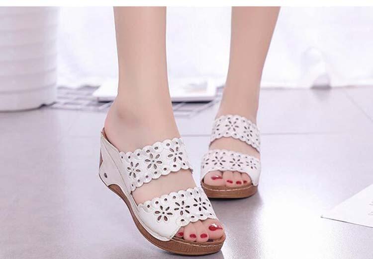 Woman Sandals For Beach Slip On Fashion Sandals Women Thick Bottom Footwear Flat Sandals Soft Leather Vintage Summer Casual Non-Slip Beach Platform Shoes Sandals