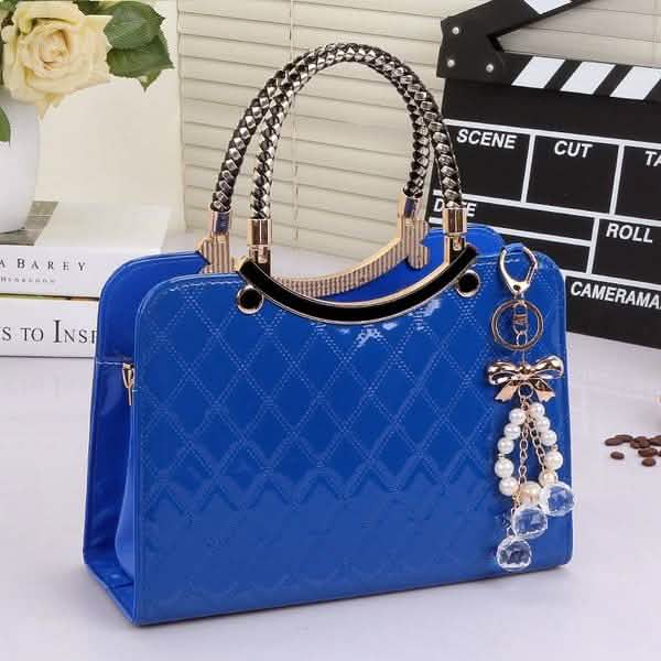 Women's Large Capacity Pendant Handbags